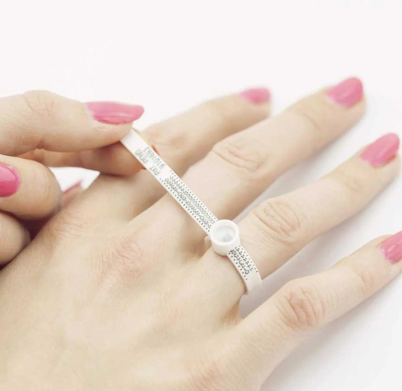 How to measure ring size accurately at home